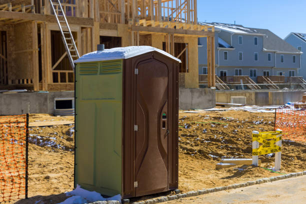 Porta potty delivery and setup in Sloan, IA